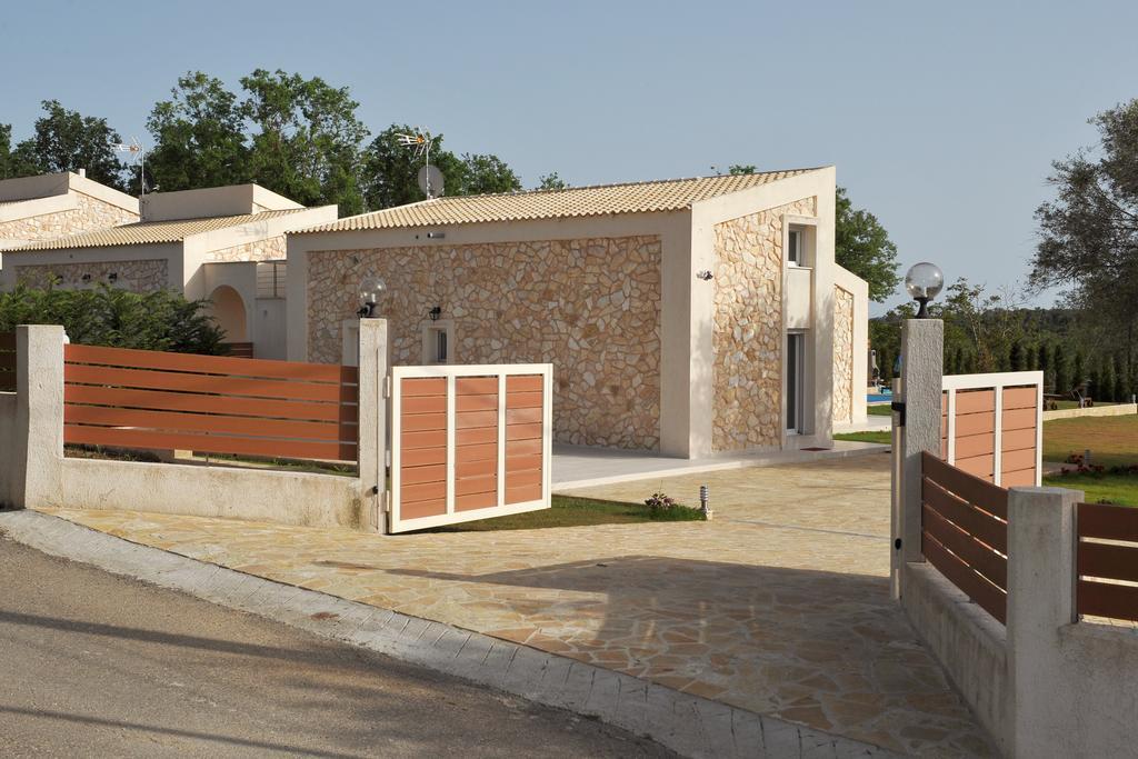 גאוביה Villa Poulades חדר תמונה
