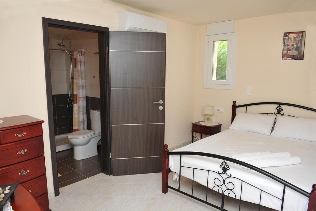 גאוביה Villa Poulades חדר תמונה