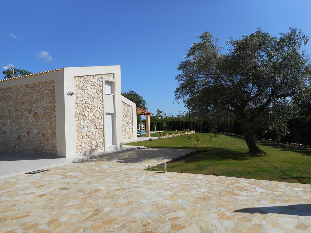 גאוביה Villa Poulades מראה חיצוני תמונה