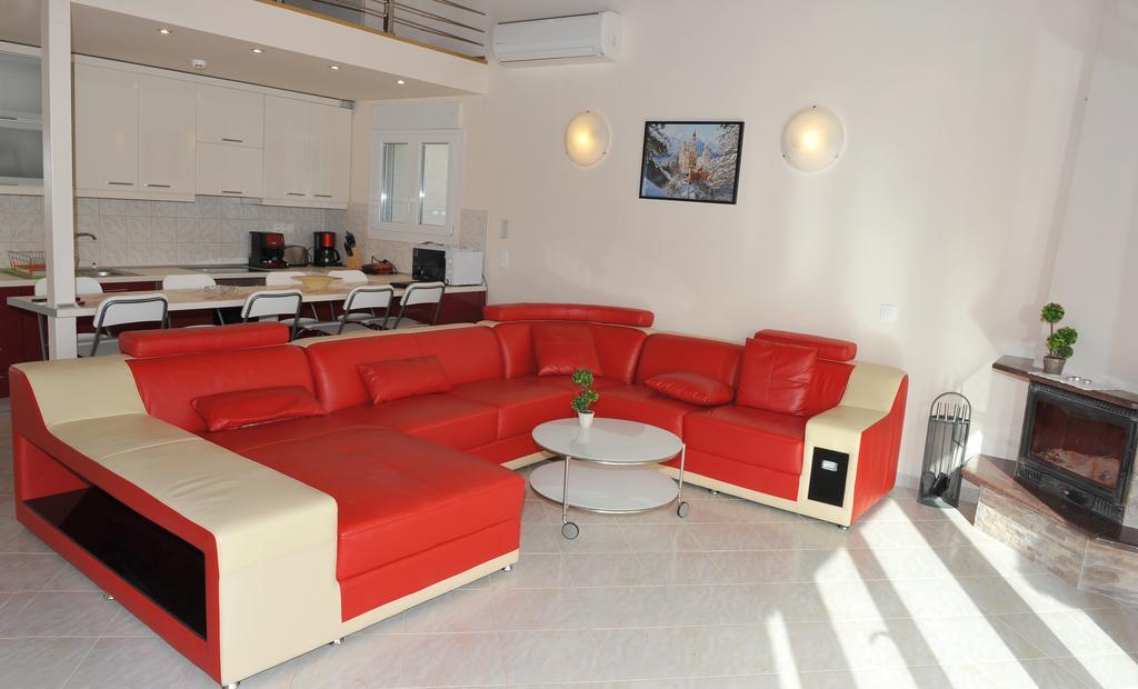 גאוביה Villa Poulades מראה חיצוני תמונה