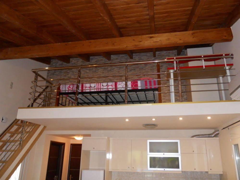 גאוביה Villa Poulades מראה חיצוני תמונה