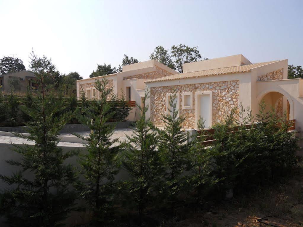 גאוביה Villa Poulades מראה חיצוני תמונה